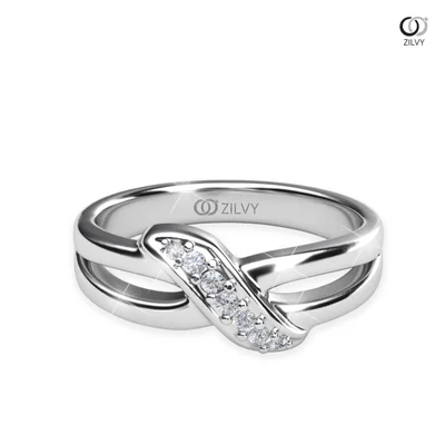 แหวนเพชรผู้หญิง รุ่น GR051 - มุมบน