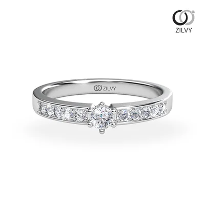 แหวนเพชรผู้หญิง รุ่น GR1016 - มุมบน