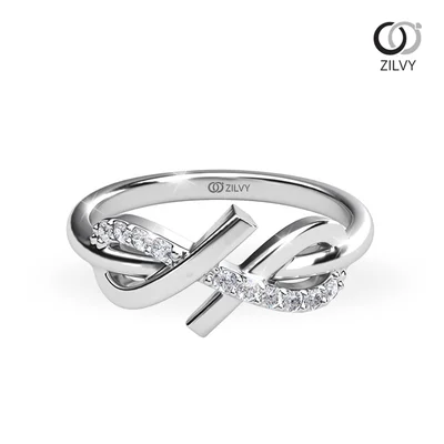 แหวนเพชรผู้หญิง รุ่น GR1038 - มุมบน