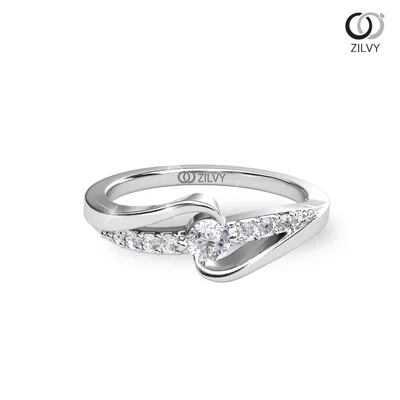 แหวนเพชรผู้หญิง รุ่น GR1241 - มุมบน