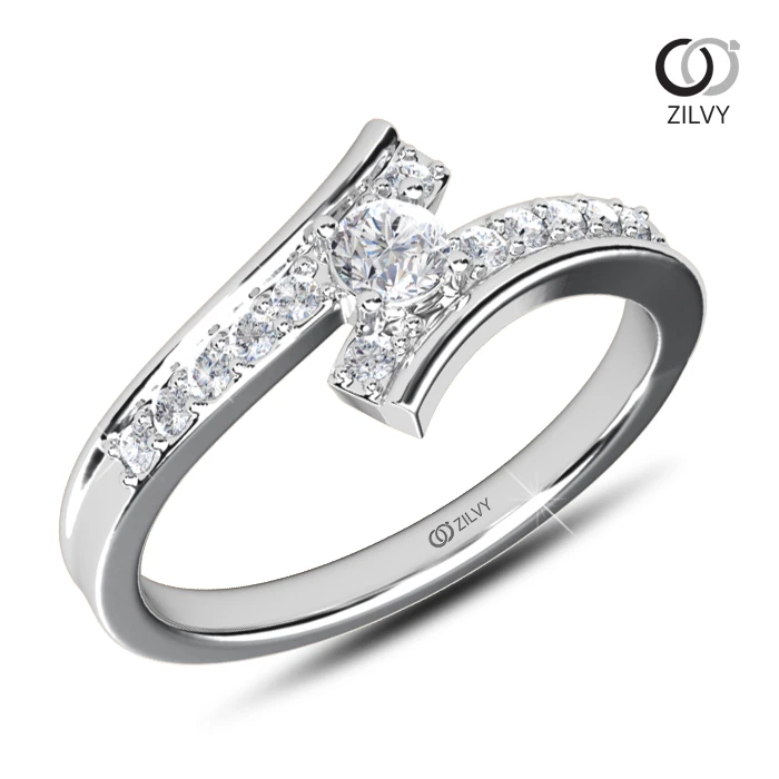 แหวนเพชร Claire Twist