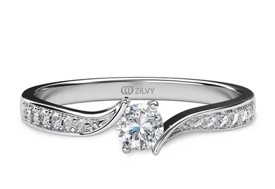 แหวนเพชรผู้หญิง รุ่น GR289 - มุมบน