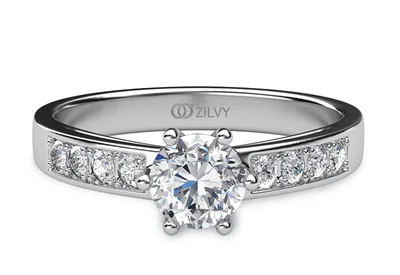 แหวนเพชรผู้หญิง รุ่น GR314 - มุมบน