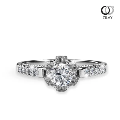 แหวนเพชรผู้หญิง รุ่น GR462 - มุมบน