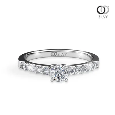 แหวนเพชรผู้หญิง รุ่น GR485 - มุมบน