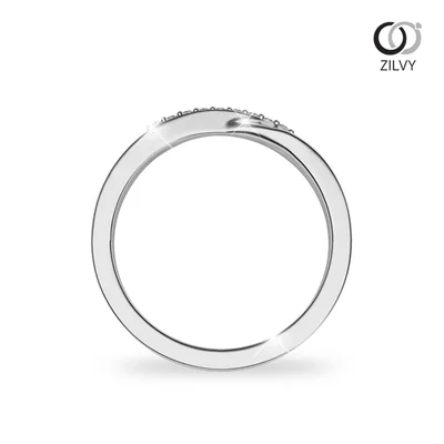 แหวนเพชรผู้หญิง รุ่น GR672 - มุมหน้า