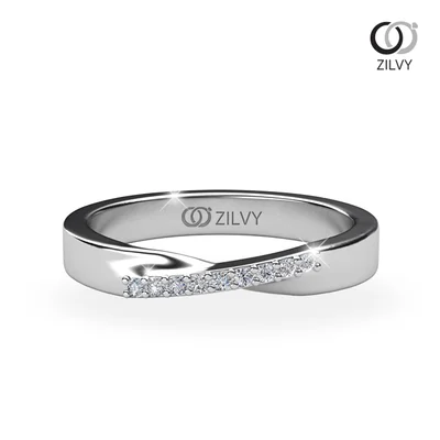 แหวนเพชรผู้หญิง รุ่น GR672 - มุมบน