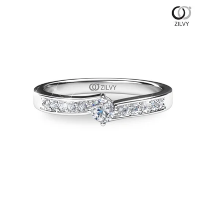 แหวนเพชรผู้หญิง รุ่น GR683 - มุมบน