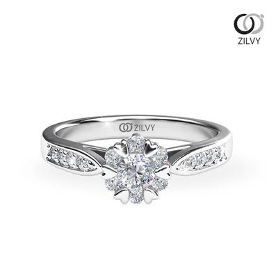 แหวนเพชรผู้หญิง รุ่น GR697 - มุมบน