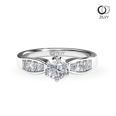 แหวนเพชรผู้หญิง รุ่น GR700 - มุมบน