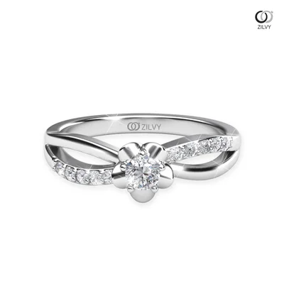 แหวนเพชรผู้หญิง รุ่น GR864 - มุมบน