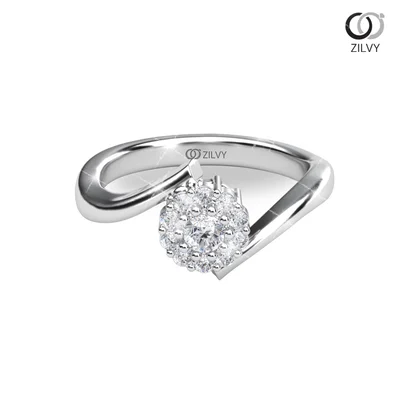 แหวนเพชรผู้หญิง รุ่น GR937 - มุมบน